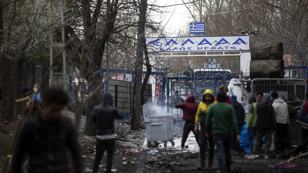 Между Турцией и ЕС: Грецию может накрыть новая волна беженцев