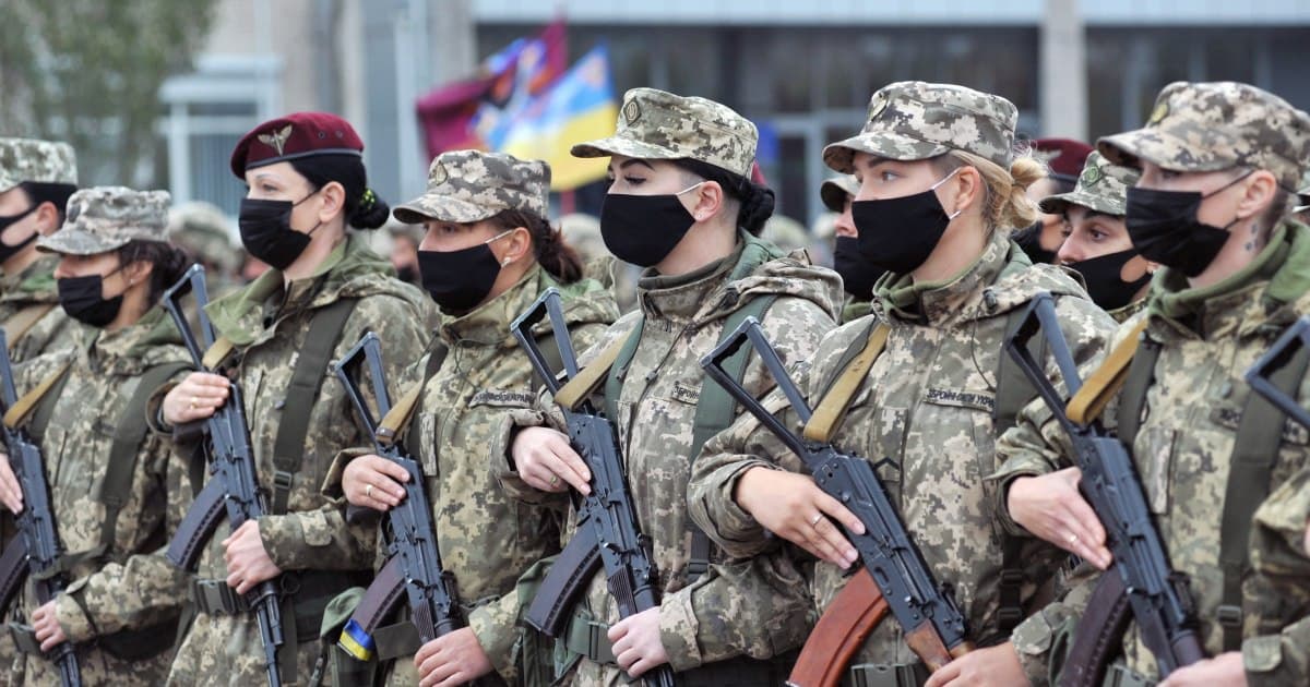 Ukrainian women put on military registration, Russia and NATO sit down at the negotiating table: Top-5 events of the week